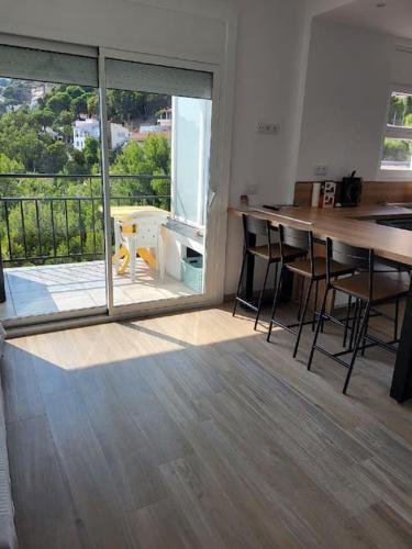 2gir - Sea View And Garden Apartment
