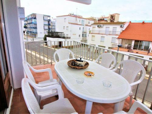 Apartamento Roses, 2 Dormitorios, 6 Personas - Es-258-67