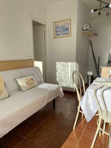 Apartamento Veur�s El Mar - Madrague Beach Studio 25