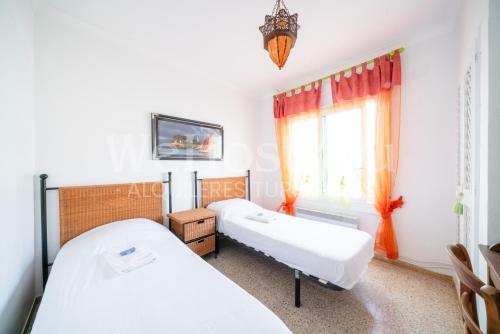 Wehostyou - Belle Maison Roses, Mas Bosc� 12