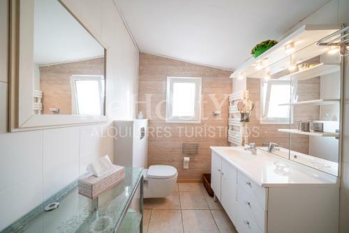 Wehostyou - Belle Maison Roses, Mas Bosc� 12