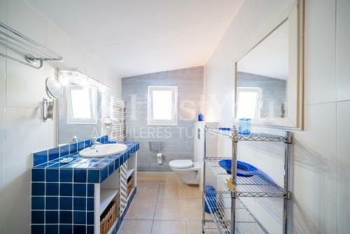 Wehostyou - Belle Maison Roses, Mas Bosc� 12
