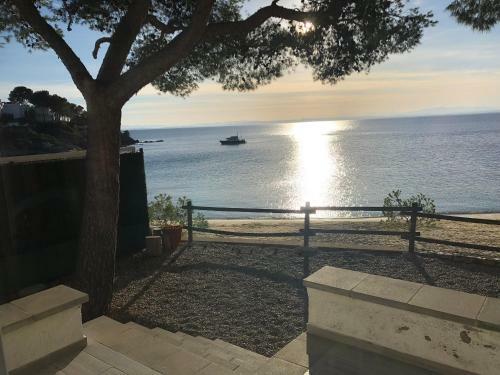 Villa Veur�s El Mar - Almadrava Beach House