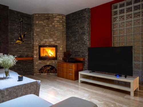 Villa Villa Luxury Rock Tirri By Interhome