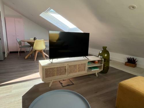 Apartamento �tico Con Vistas En Rax�
