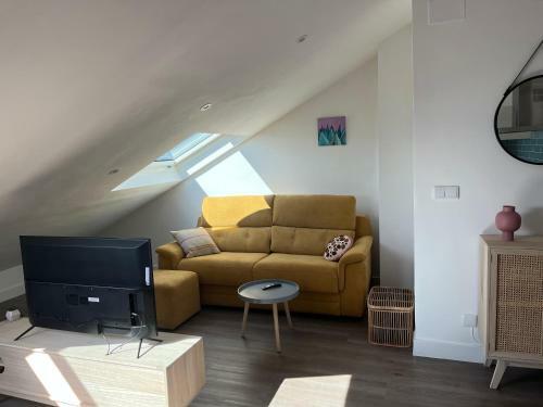 Apartamento �tico Con Vistas En Rax�