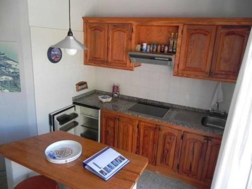 Kleiner Bungalow Mit Einem Schlafzimmer