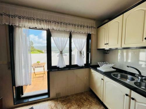 Gran Apartamento Completo Con Terraza En O Barqueiro