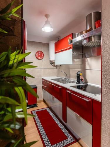 Apartamento Marti�nez Playa: Coastal Location