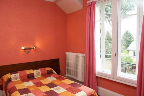 Hotel H�tel Le Lyon Bron