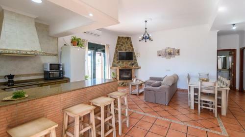 Casa Cerrito Prado Del Rey By Ruralidays