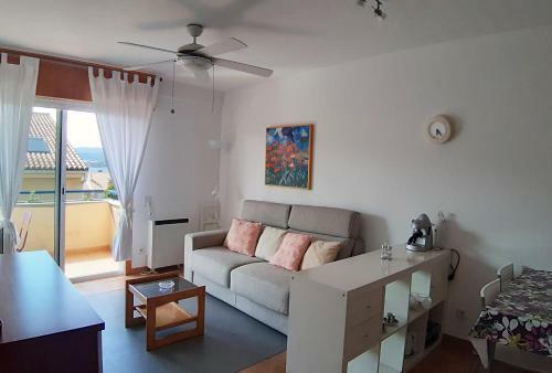 Apartamento Con Piscina En Portos�n