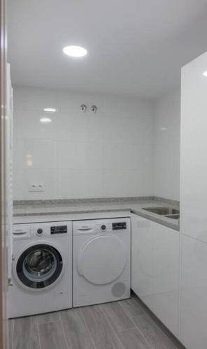 Apartamento Sakura Homes Ponferrada Centro 8 Plazas