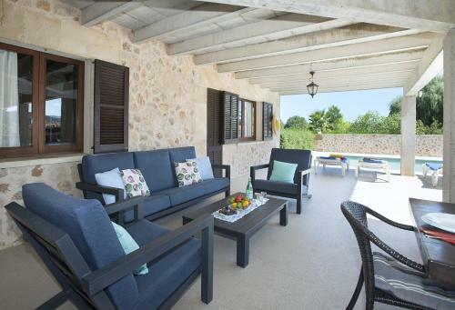 Owl Booking Villa Santuiri - Exclusive Holidays