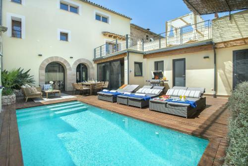 Owl Booking Villa Alvarez - Luxury Retreat