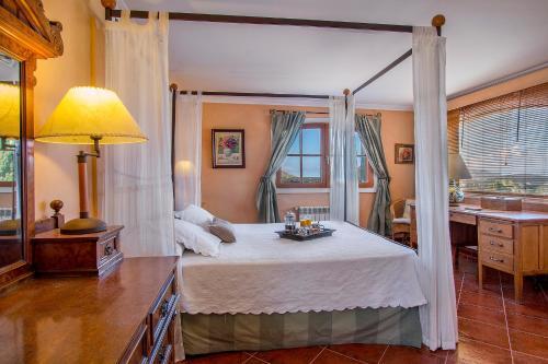 Townhouse With Pool And Mountain Views, Just 5 Min