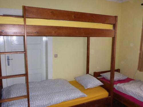 Albergue Folks Village Plowce House