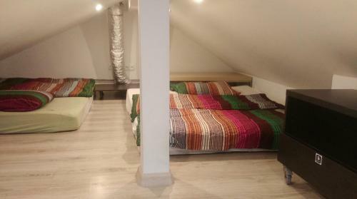 Albergue Folks Village Plowce House