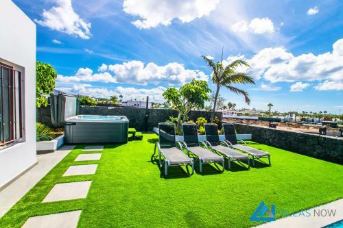 222 - Villa Noches De Luna By Villas Now Ltd