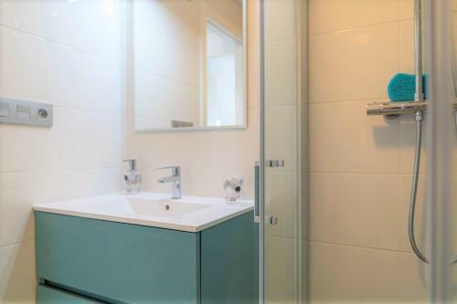 Fantastic 2 Bed Apartment In Modern Complex In Pilar De La Horadada