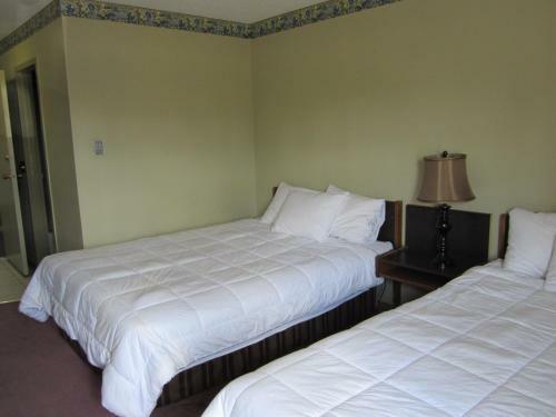 Hotel Airport Inn - Dawson Creek