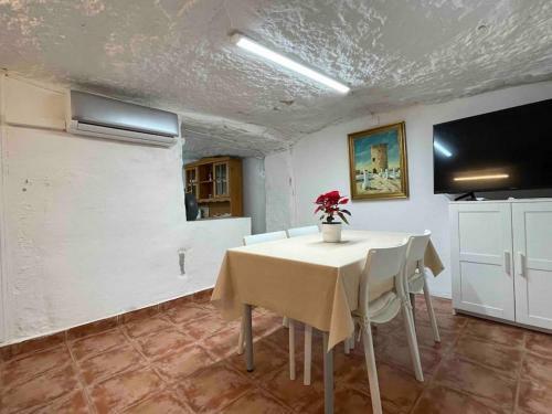 Apartamento Casa-cueva En El Coraz�n De Paterna