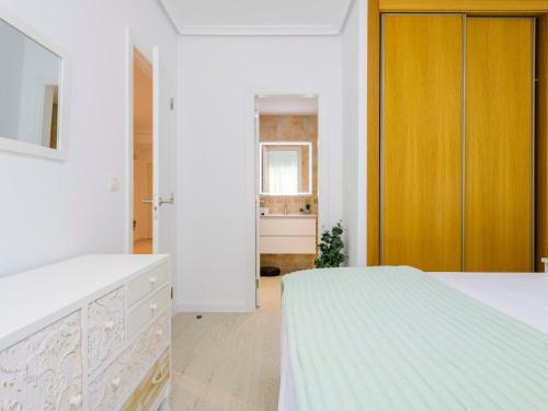 Apartment Vistamar III - Marina D'or By Interhome