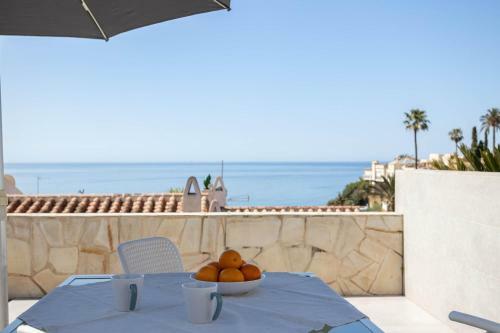 Wonderful House Just Above The Sea