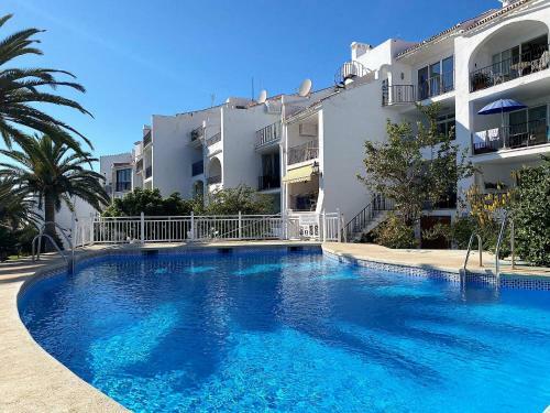 Tuhillo 2d Seaview Apartments Casasol