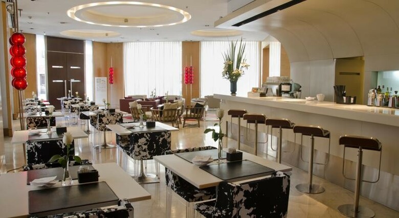 Hotel 725 Continental