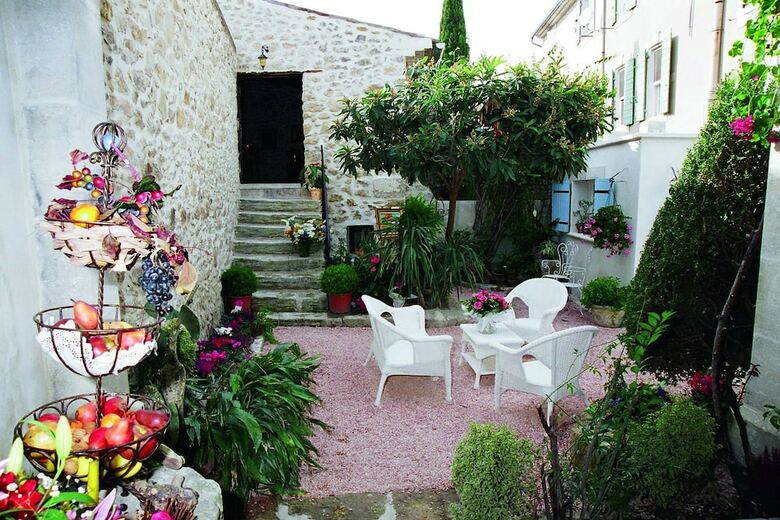 Bed & Breakfast La Maison Du Peintre En Provence