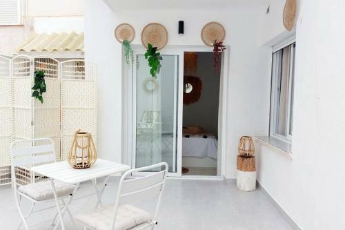 Apartamento Boho Studio With Patio In Centre And Close To Beach