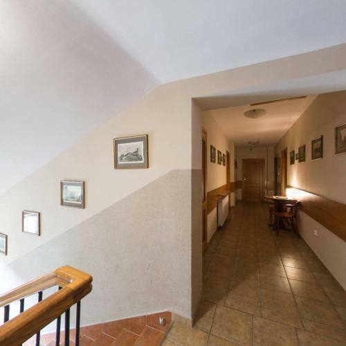 Kajzer Hostel
