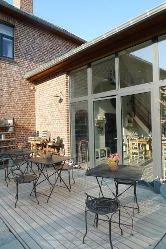 B&B Jadis Et Nagu�re
