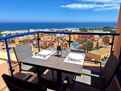 Sea View Cozy Apartment La Tanita