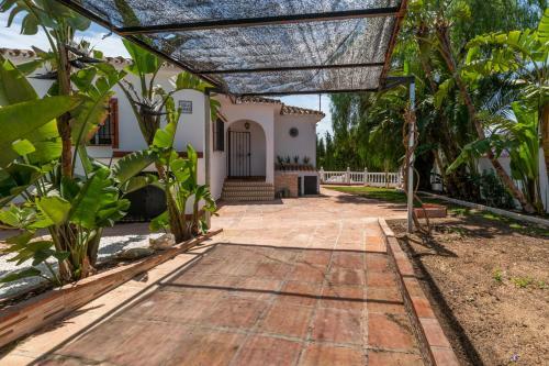 Villa Alegria Big Terrace, Private Pool & Parking