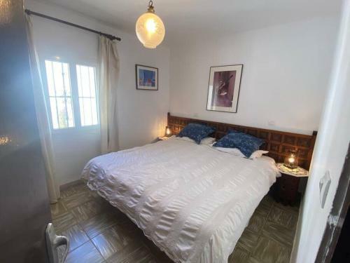Charming 4 Bedroom Village Home With Patio