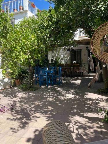 Charming 4 Bedroom Village Home With Patio