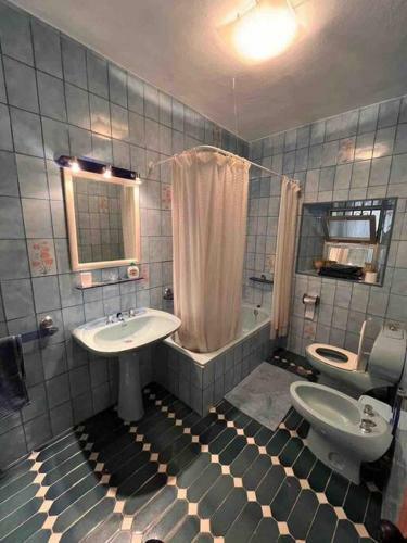 Charming 4 Bedroom Village Home With Patio