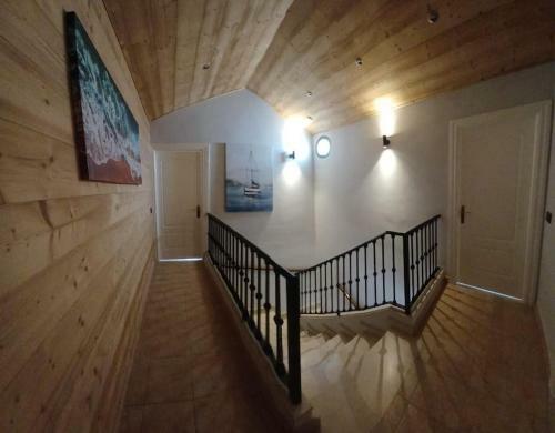 Impressive Villa Dazura In Valtocado, Mijas