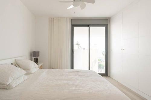 Mediterranean Apartment With Sea Views In Mijas