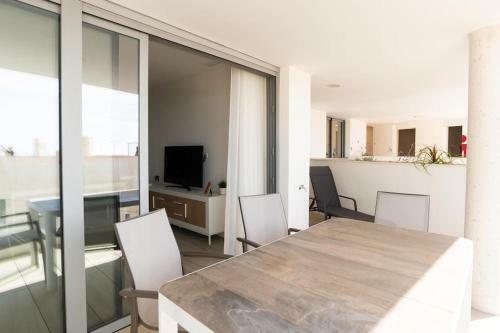 Mediterranean Apartment With Sea Views In Mijas