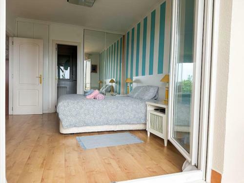 Apartamento En La Playa Mogro Con Parking Privado
