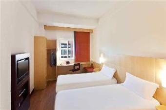 Ibis Ningbo Qianhu Plaza Hotel