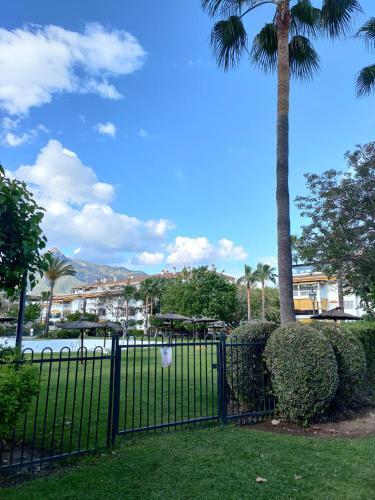 Apartament In Urb Dama De Noche Puerto Banus