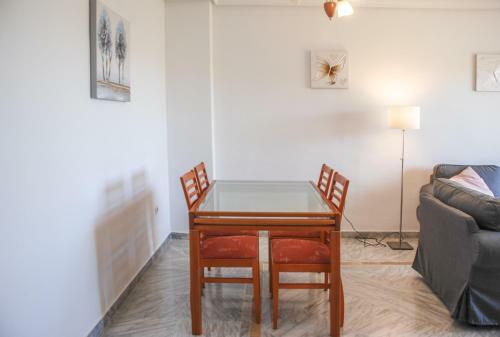 Great 2 Bedroom Apartment Near Puerto Banus