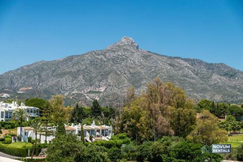 Apartamento Duplex In Nueva Andalucia, Golfers Paradise