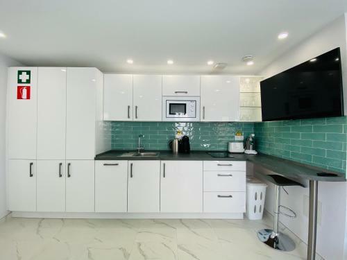 Apartamento Studio-near The Beach, Bbq And Seawater Pool