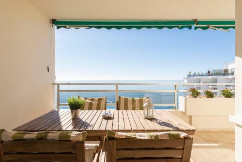 Imperator Sea Views Apartments