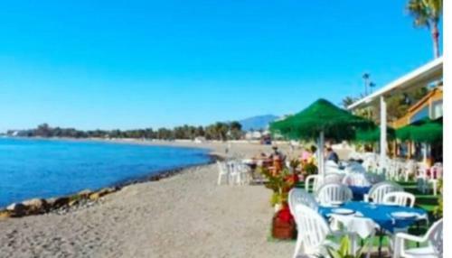 Apartamento En La Playa .piscinas Jardines Puerto Ban�s